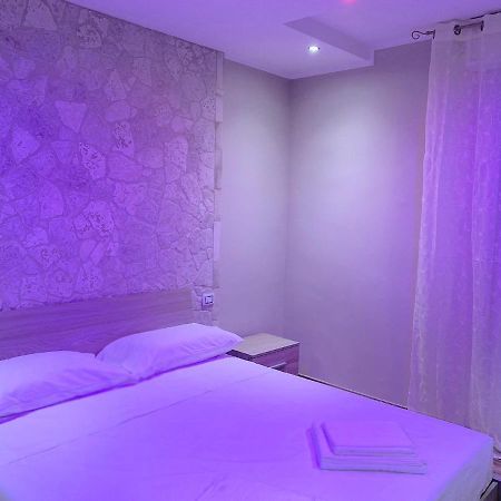 B&B New Paris & Suite 타란토 외부 사진