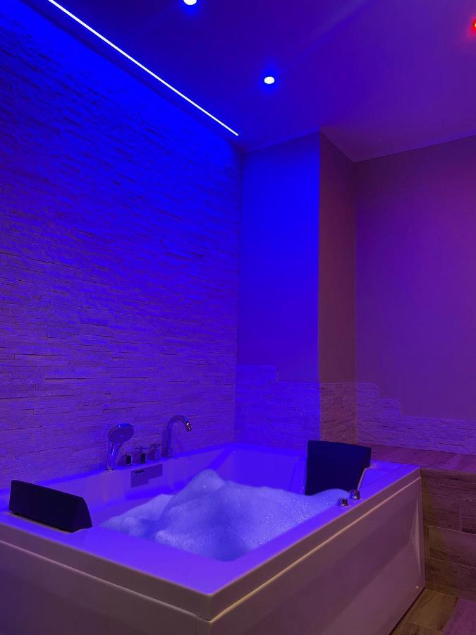 B&B New Paris & Suite 타란토 외부 사진
