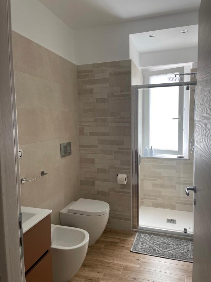 B&B New Paris & Suite 타란토 외부 사진