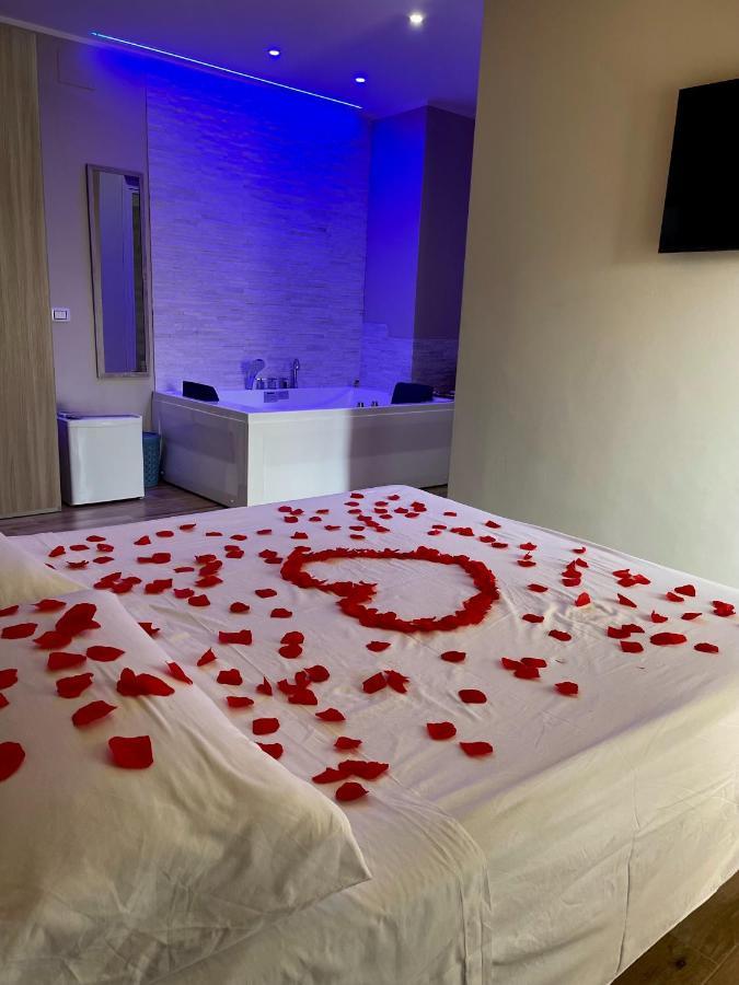 B&B New Paris & Suite 타란토 외부 사진